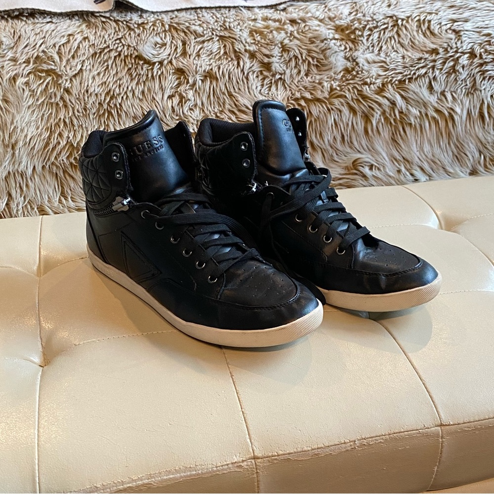 Men’s black Guess high top sneaker size 9.5